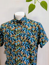 Load image into Gallery viewer, Button Down. Puffins
